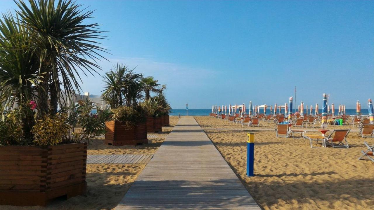Residenza Al Parco Aparthotel Bibione Exterior photo